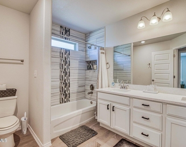 12257 Desert Dove Avenue - Photo Thumbnail 21