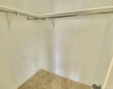 9228 San Lorenzo Avenue - Photo Thumbnail 8