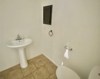 9228 San Lorenzo Avenue - Photo Thumbnail 11