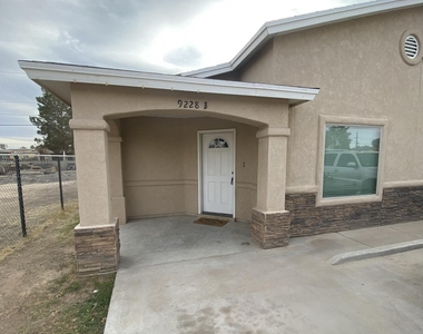 9228 San Lorenzo Avenue - Photo Thumbnail 13