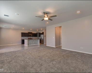 12868 Star Gaze Avenue - Photo Thumbnail 9