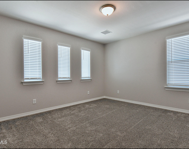 12868 Star Gaze Avenue - Photo Thumbnail 43