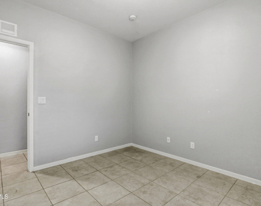 11500 Summer Drive - Photo Thumbnail 40