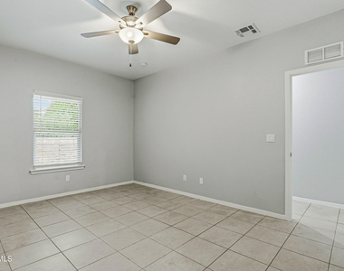 11500 Summer Drive - Photo Thumbnail 33
