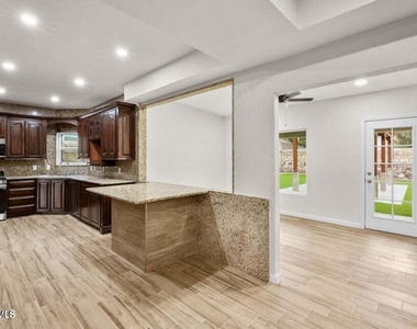 7216 Desert Jewel Drive - Photo Thumbnail 62