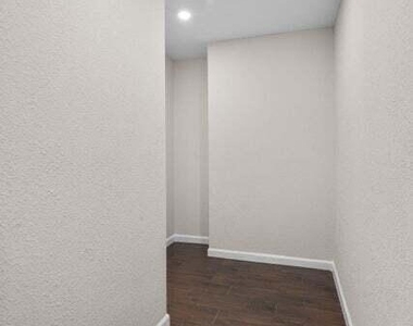 7216 Desert Jewel Drive - Photo Thumbnail 22
