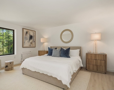 1188 King Street - Photo Thumbnail 13