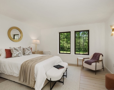 1188 King Street - Photo Thumbnail 12