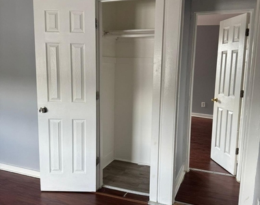 53 Cooke Street - Photo Thumbnail 3