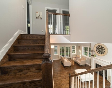 68 Anderson Street - Photo Thumbnail 7
