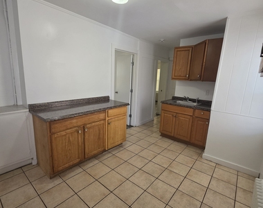 8 Mannz Street - Photo Thumbnail 15
