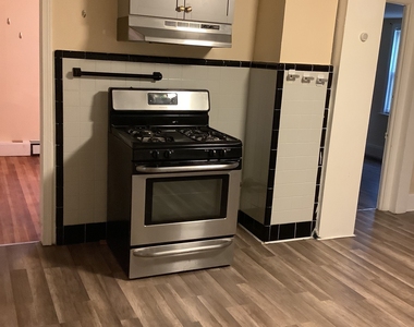 105 Camptown Avenue - Photo Thumbnail 11