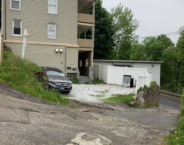 105 Camptown Avenue - Photo Thumbnail 13