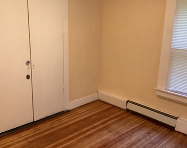 105 Camptown Avenue - Photo Thumbnail 4