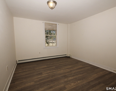 204 Poquonock Avenue - Photo Thumbnail 7