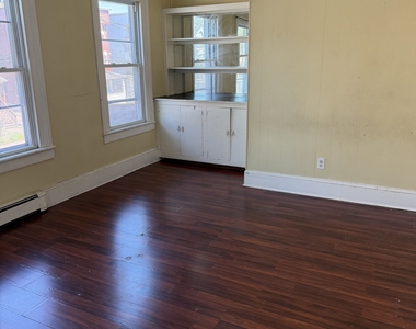 961 Hancock Avenue - Photo Thumbnail 10