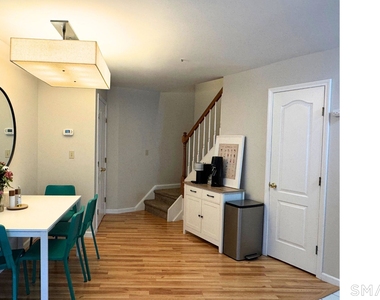 7 Seir Hill Road - Photo Thumbnail 3