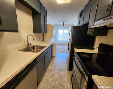 15 Woodsedge Drive - Photo Thumbnail 6