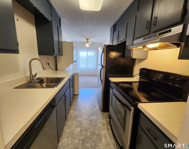 15 Woodsedge Drive - Photo Thumbnail 7