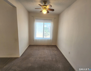 15 Woodsedge Drive - Photo Thumbnail 8