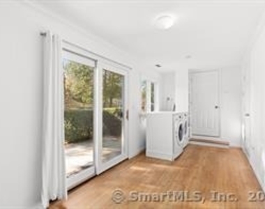 1 Woods Grove Road - Photo Thumbnail 6