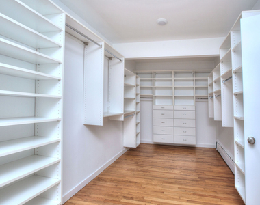 208 Bayberry Lane - Photo Thumbnail 20
