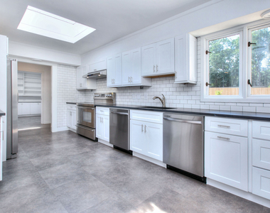 208 Bayberry Lane - Photo Thumbnail 24
