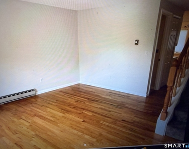115 Beths Avenue - Photo Thumbnail 4