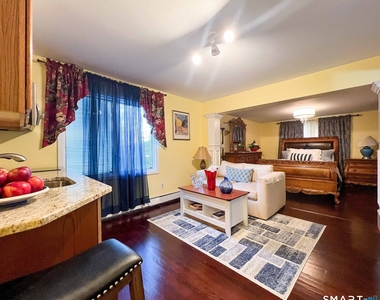 135 Claudia Drive - Photo Thumbnail 9
