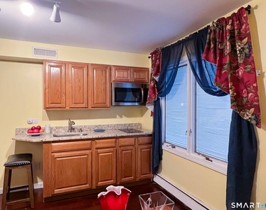 135 Claudia Drive - Photo Thumbnail 6