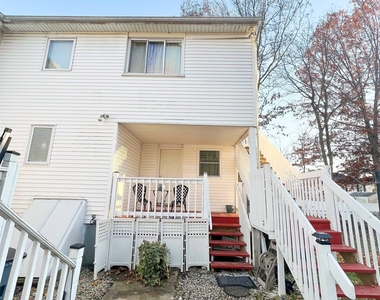 135 Claudia Drive - Photo Thumbnail 1