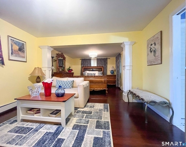 135 Claudia Drive - Photo Thumbnail 12
