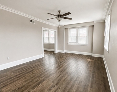 2123 Shady Avenue - Photo Thumbnail 2