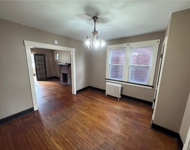 17 Sumner Ave - Photo Thumbnail 9