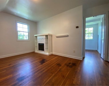 1117 Morningside Avenue - Photo Thumbnail 2