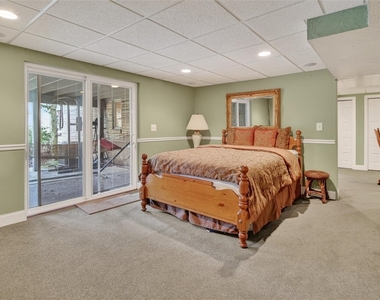 462 Greenhurst Dr - Photo Thumbnail 24