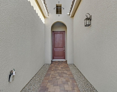 73 Atrani Bay Court - Photo Thumbnail 1