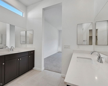 73 Atrani Bay Court - Photo Thumbnail 12