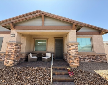 208 Bellini Peak Avenue - Photo Thumbnail 1