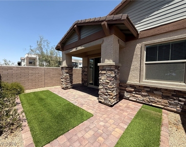 208 Bellini Peak Avenue - Photo Thumbnail 9