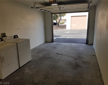 5156 Golden Lane - Photo Thumbnail 15