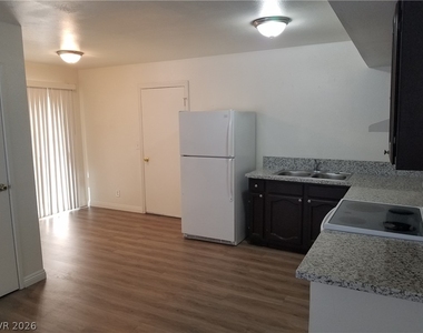 5156 Golden Lane - Photo Thumbnail 13