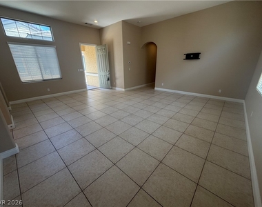 3829 Bella Legato Avenue - Photo Thumbnail 2