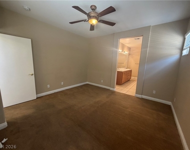 3829 Bella Legato Avenue - Photo Thumbnail 10