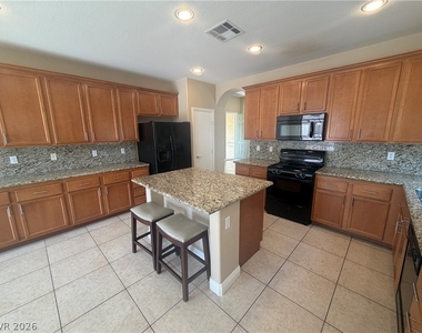 3829 Bella Legato Avenue - Photo Thumbnail 5