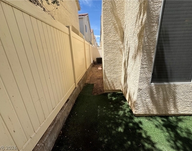 7267 Phlox Road - Photo Thumbnail 8