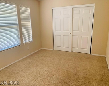 5506 Spiceberry Drive - Photo Thumbnail 20