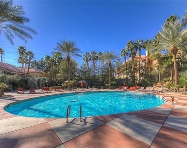 260 E Flamingo Road - Photo Thumbnail 15