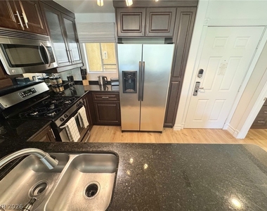 260 E Flamingo Road - Photo Thumbnail 21