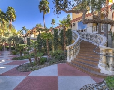 260 E Flamingo Road - Photo Thumbnail 16